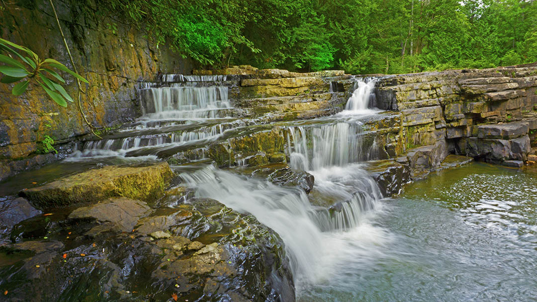 falls-of-dismal-creek-in-virginia-let-s-see-america